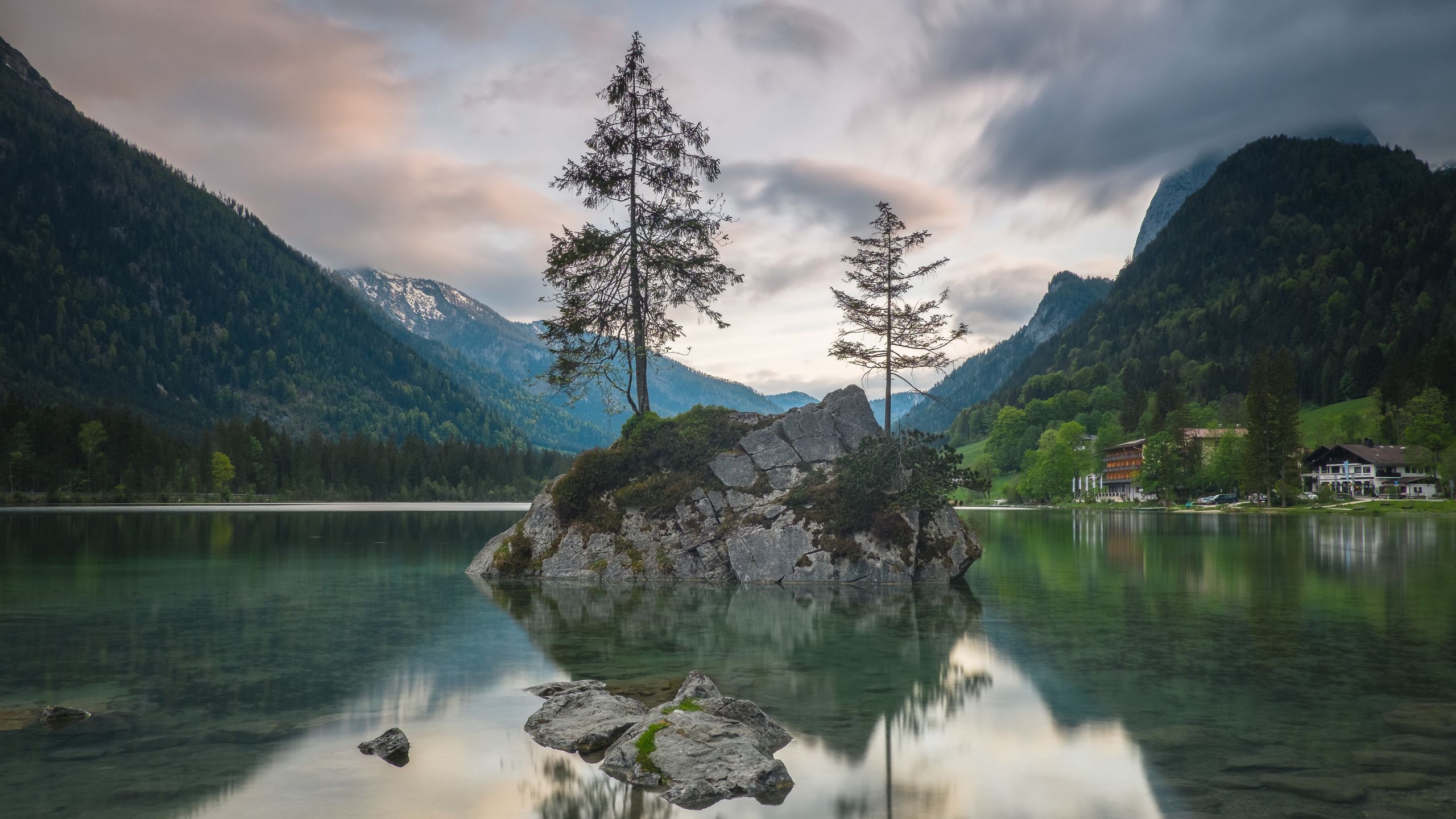 Jezioro Hintersee w Bawarii 