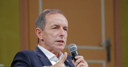 "Horrendalny pomysł". Wrzawa po słowach Tomasza Grodzkiego. Adam Bielan komentuje