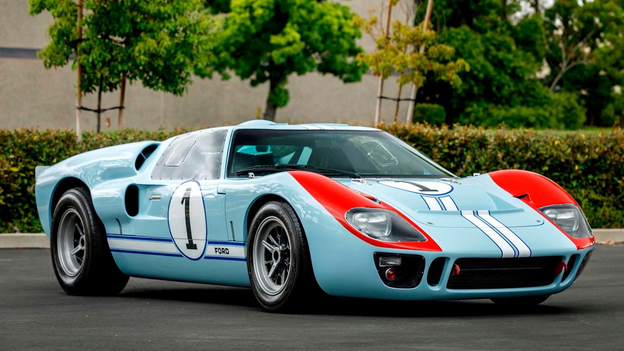 Replika Forda GT40 z filmu "Le Mans ‘66” na sprzedaż