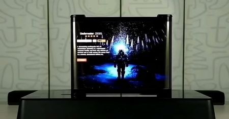 TCL i rolowany OLED TV. Zwija się niczym kurtyny w teatrze
