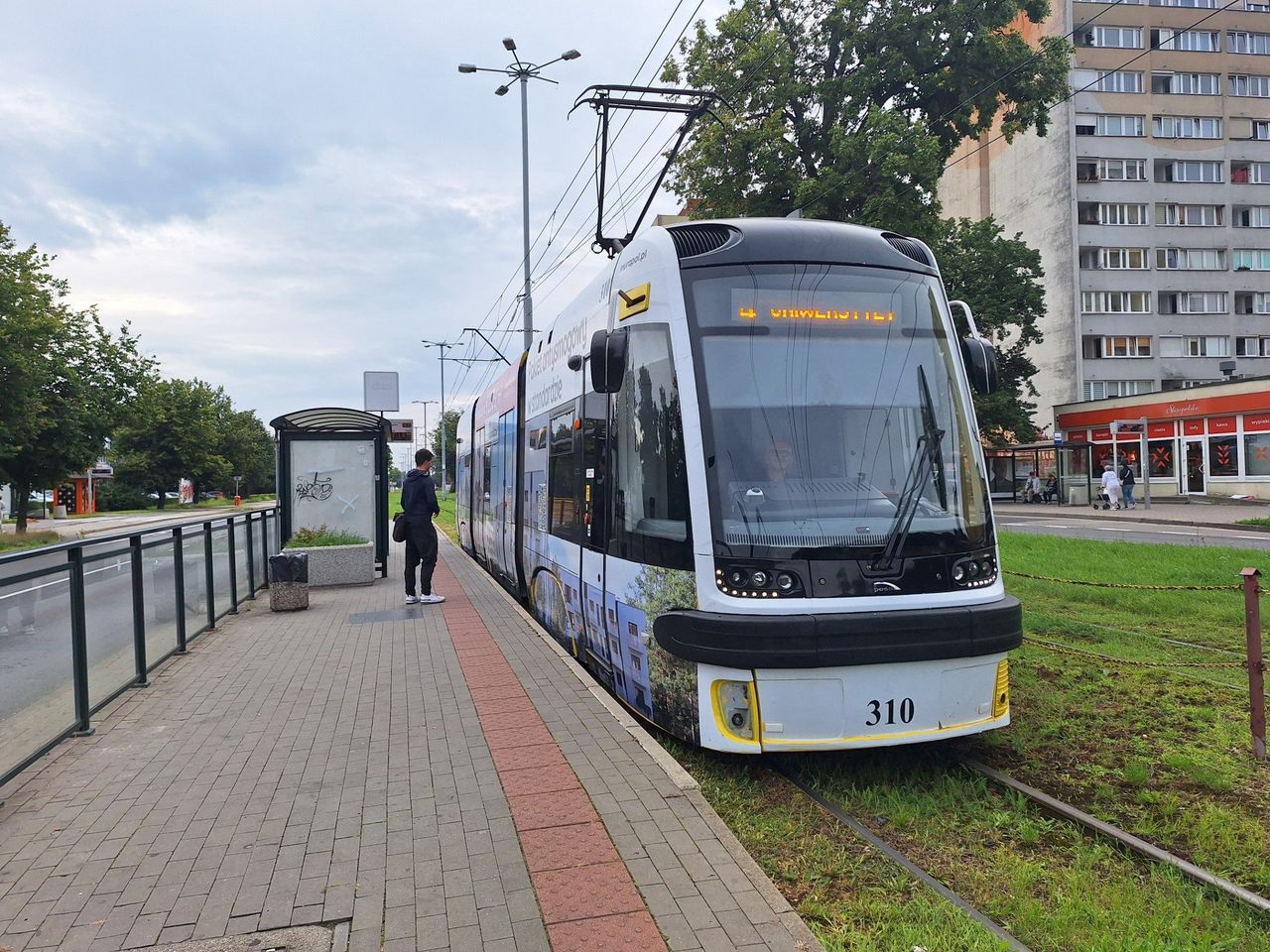 Toruń: Tramwaje na jednym torze. W centrum przestaną tak kursować, gdzie indziej - zaczną
