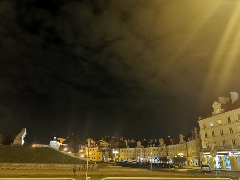 Efekt PRZED wymianą oświetlenia na pl. Zamkowym