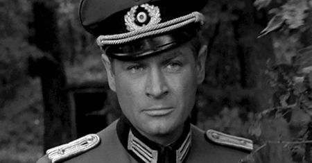 "Stawka większa niż życie". Jak dobrze pamiętasz kultowy serial?