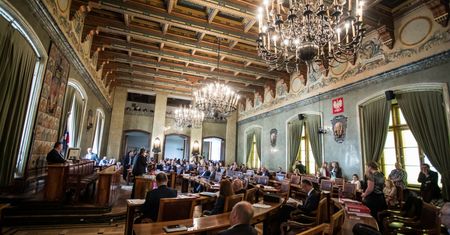 Skandaliczne zachowanie radnego z Krakowa. Jest list otwarty
