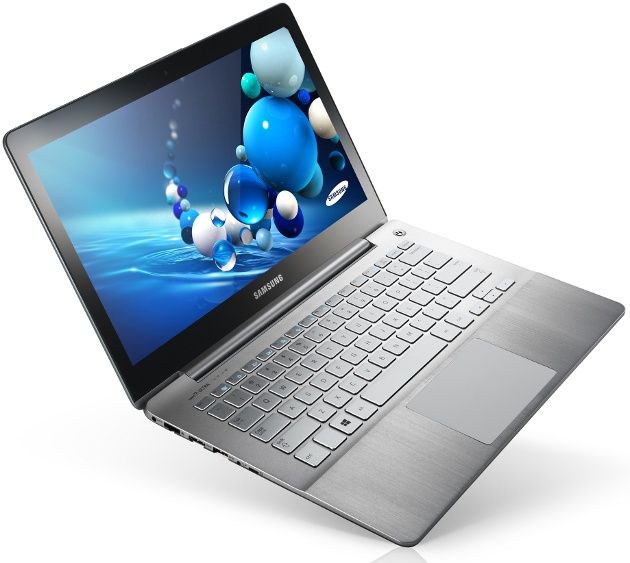 samsung laptop 730u3e ultra wygląd ekran przód