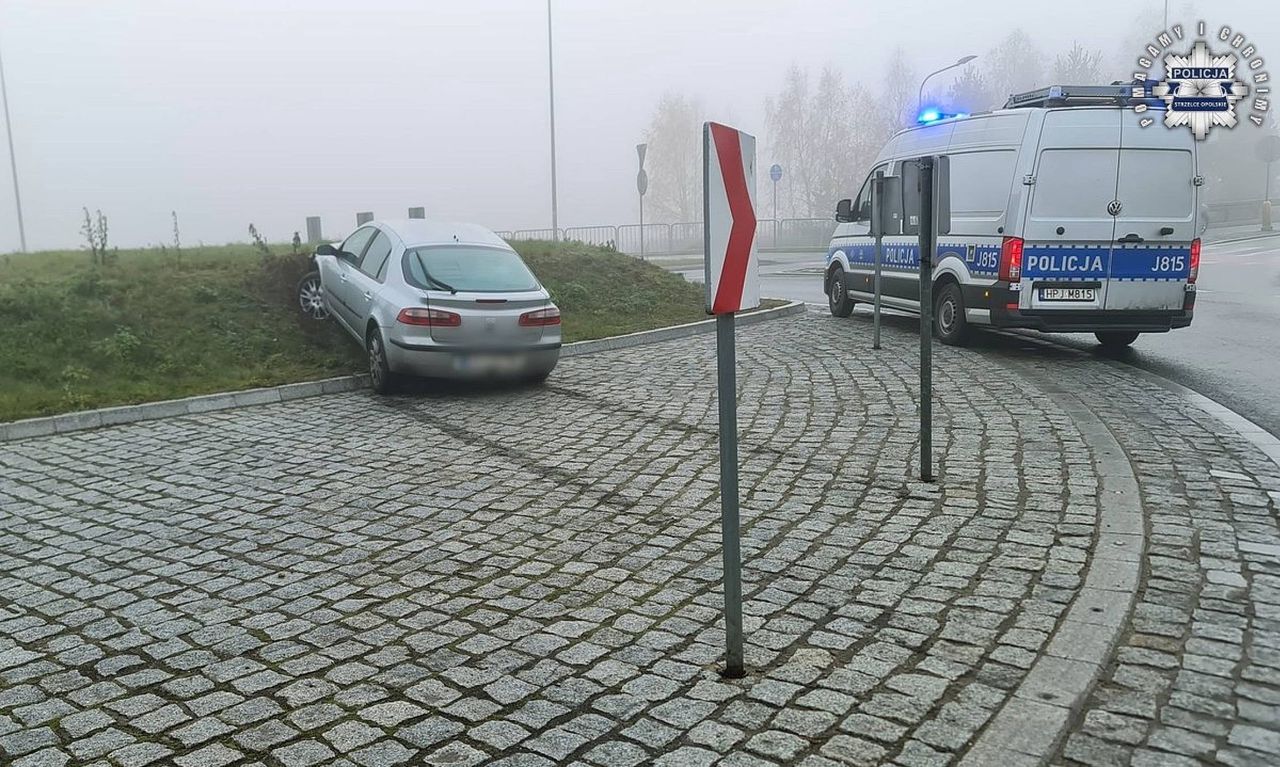 Pijany nie zauważył ronda. Zareagował świadek