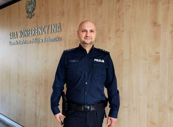 Radomsko: Policjant powstrzymał pijanego kierowcę jadącego pod prąd