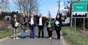 Kutno: Mieszkańcy czekali latami. Chodnik w końcu powstaje