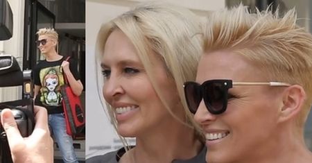 "Rockowa" Felicjańska pozuje pod butikiem