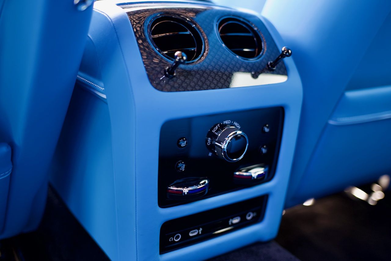 Rolls-Royce Black Badge Ghost