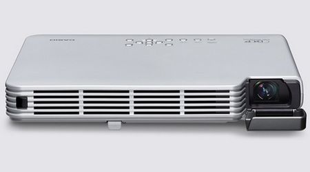 Super płaski projektor Casio 1
