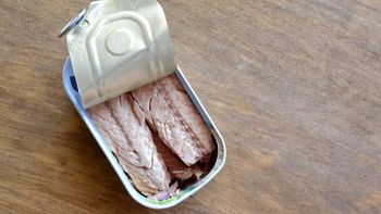 Gdzie wrzucić puszkę po rybie? Błąd popełnia wiele osób