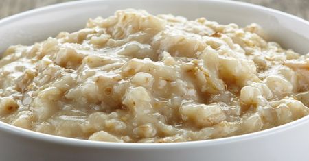 Dodaj do owsianki. Takie śniadanie obniża cholesterol i zapobiega skokom cukru