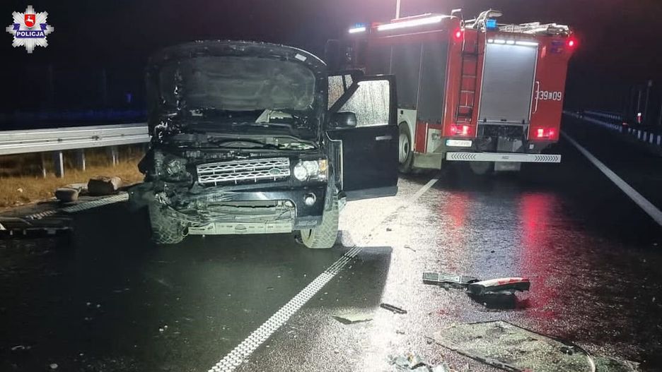 Tragedia na S19. Osobówka rozpadła się na kawałki