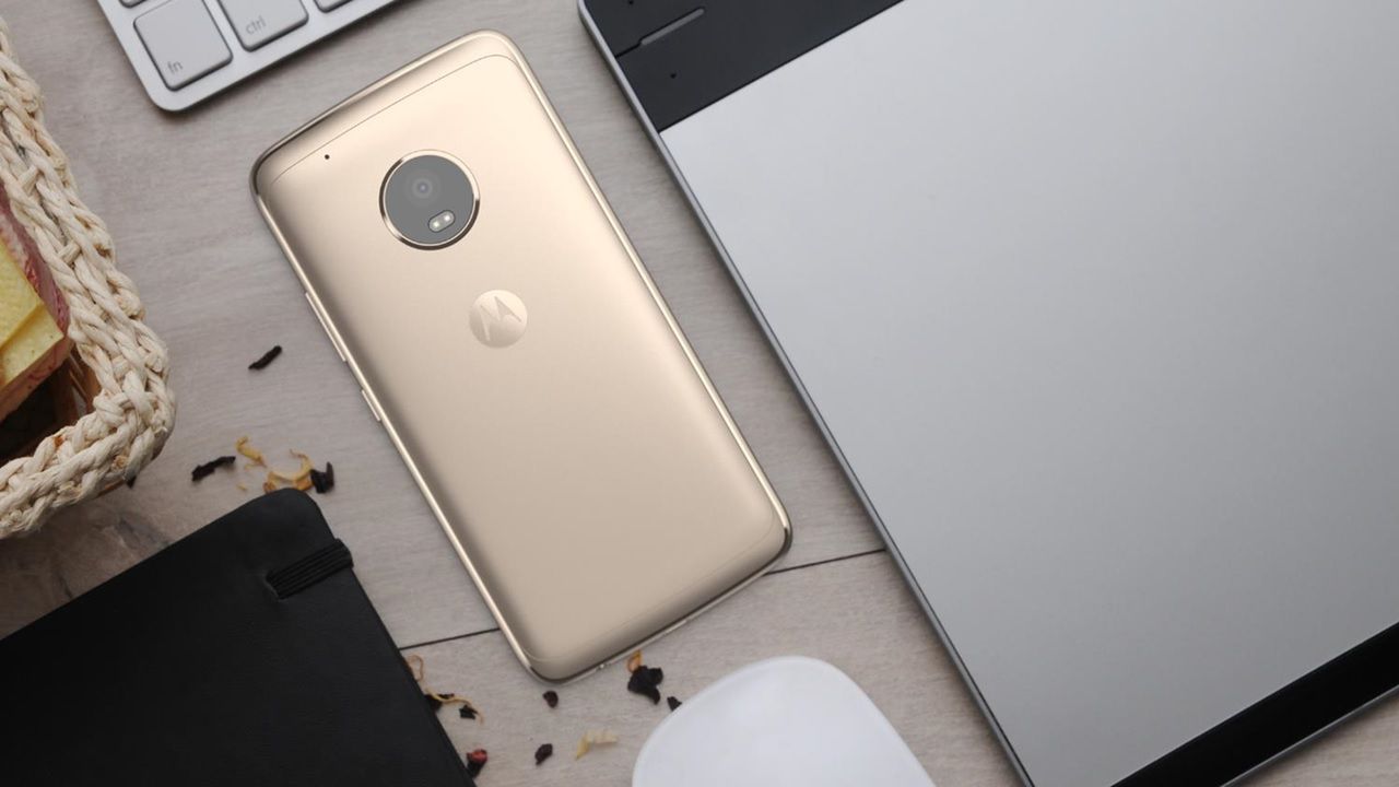 Motorola Moto G piątej generacji już w Polsce. Firma znowu namieszała z nazewnictwem 2