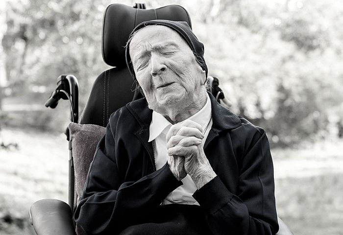 We Francji zmarła najstarsza osoba na świecie. Siostra Andre miała 118 lat