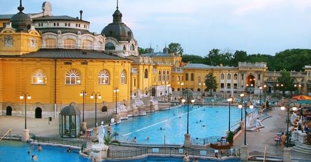 Turyści narzekają na słynne termy w europejskiej stolicy. "Absolutnie obrzydliwie"