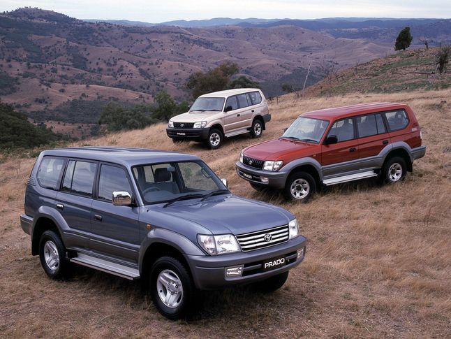 Model J9 wprowadził Land Cruisera w nową erę samochodów terenowych, które były traktowane nierzadko jako SUV-y. Pierwsze prawdziwe, niezależne Prado produkowano do 2002 roku.