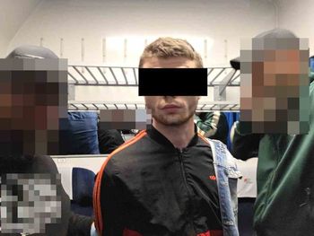 Mężczyźni oszukiwali metodą "na policjanta". Grozi im do ośmiu lat więzienia