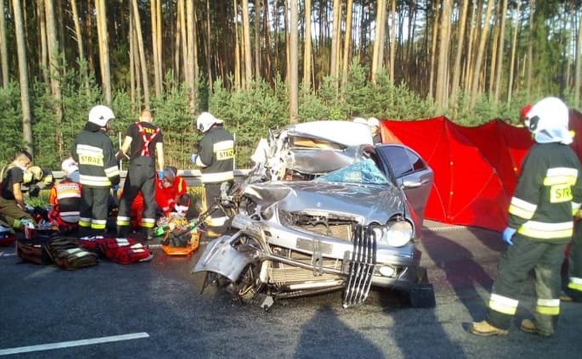 Tragedia na A4 pod Opolem. Mercedesem jechała cała rodzina