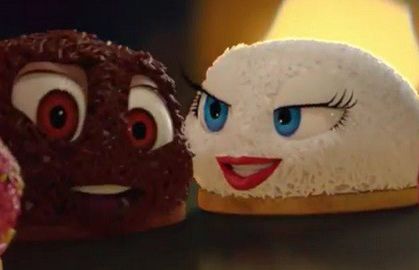 „Pufiaste” święta w nowej kampanii słodkich przekąsek ETi Puf (wideo)