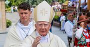 Abp Jędraszewski odejdzie, ale zostanie na stanowisku. Papież musi działać