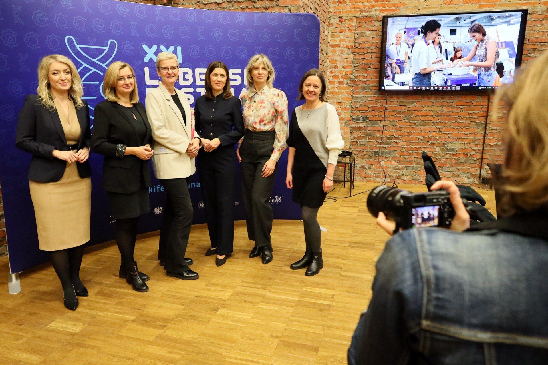 Uczelnie podsumowały XXI edycję Lubelskiego Festiwalu Nauki. Przez siedem dni Lublin stał się centrum naukowej inspiracji, a liczby mówią same za siebie - blisko 60 tysięcy uczestników, ponad dwa tysiące projektów i blisko 13 tysięcy odwiedzających Lubelski Piknik Naukowy.