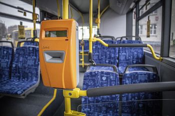 Katowice: Koniec biletów za gotówkę u kierowcy w autobusach GZM. Zamiast tego mobilne biletomaty i aplikacje