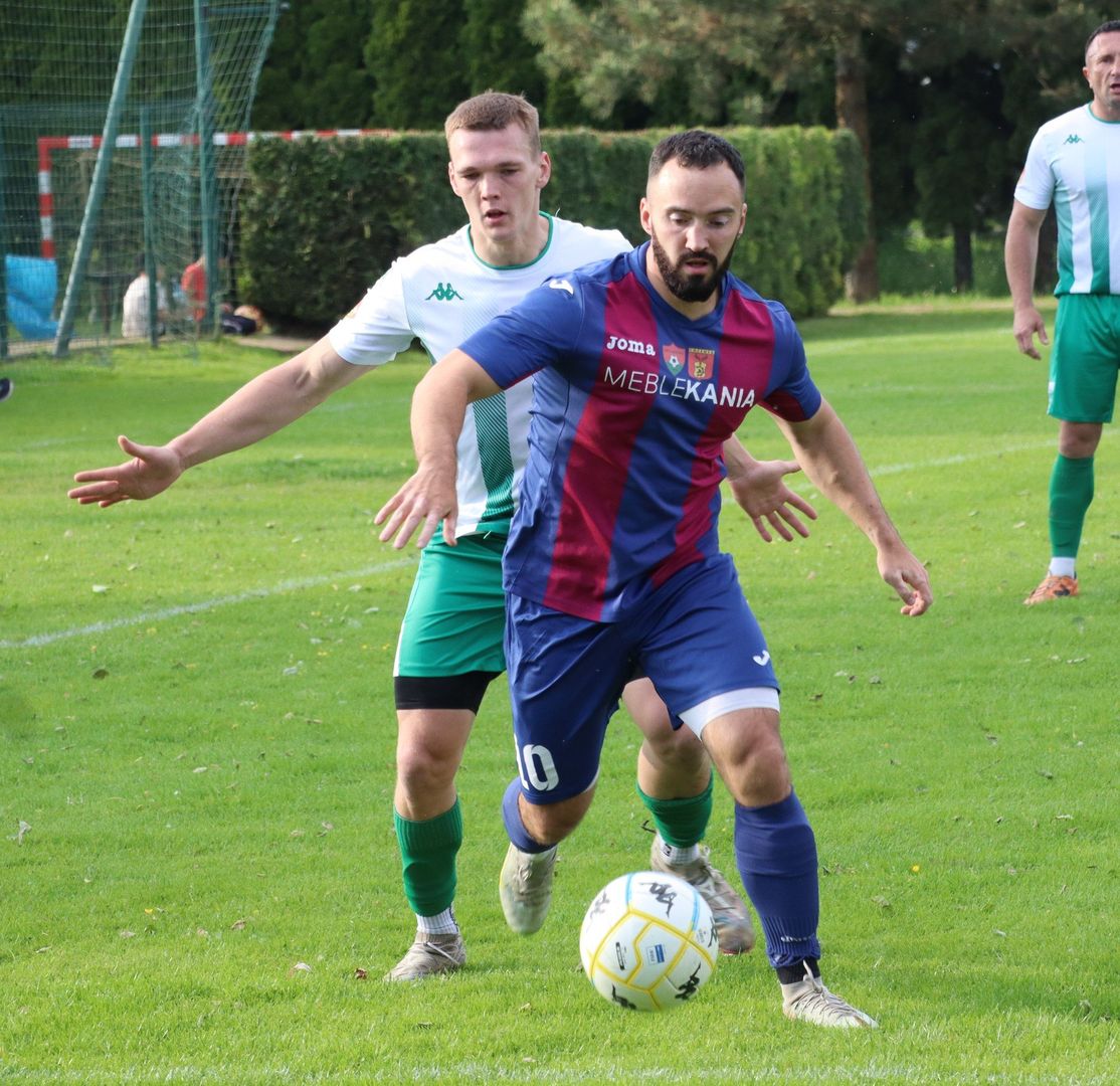 Piłkarska okręgówka zachodniej Małopolski, derby gminy Chełmek: LKS Bobrek - LKS Gorzów 4:0