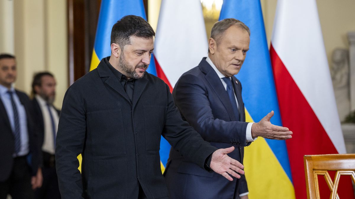 President of Ukraine, Volodymyr Zelensky speaks with Polish Prime Minister, Donald Tusk during a welcome at the Prime Minister's Chancellery on December 19, 2025 in Warsaw, Poland. NO SALES POLAND (Photo by Andrzej Iwanczuk/NurPhoto via Getty Images)