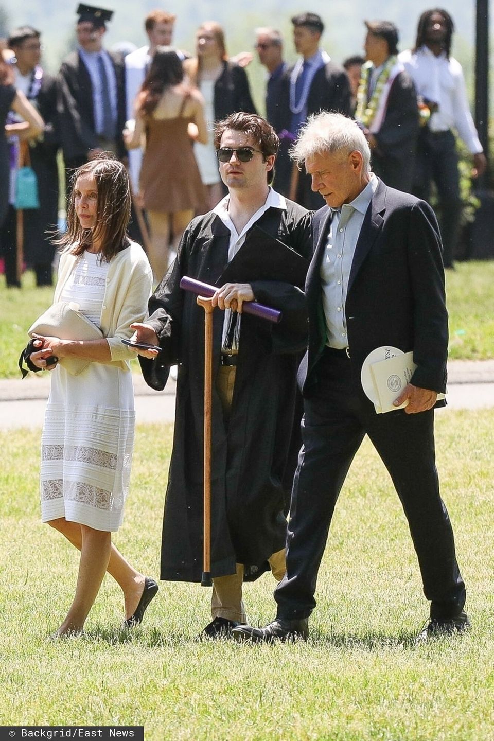 Harrison Ford i Calista Flockhart na rozdaniu dyplomów syna