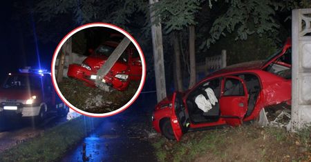 Była 2 w nocy. Wpadł oplem w słup i ogrodzenie. Pijany obcokrajowiec uciekł