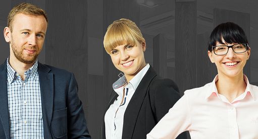 Młodzi pracownicy reklamują McDonald’s (wideo)