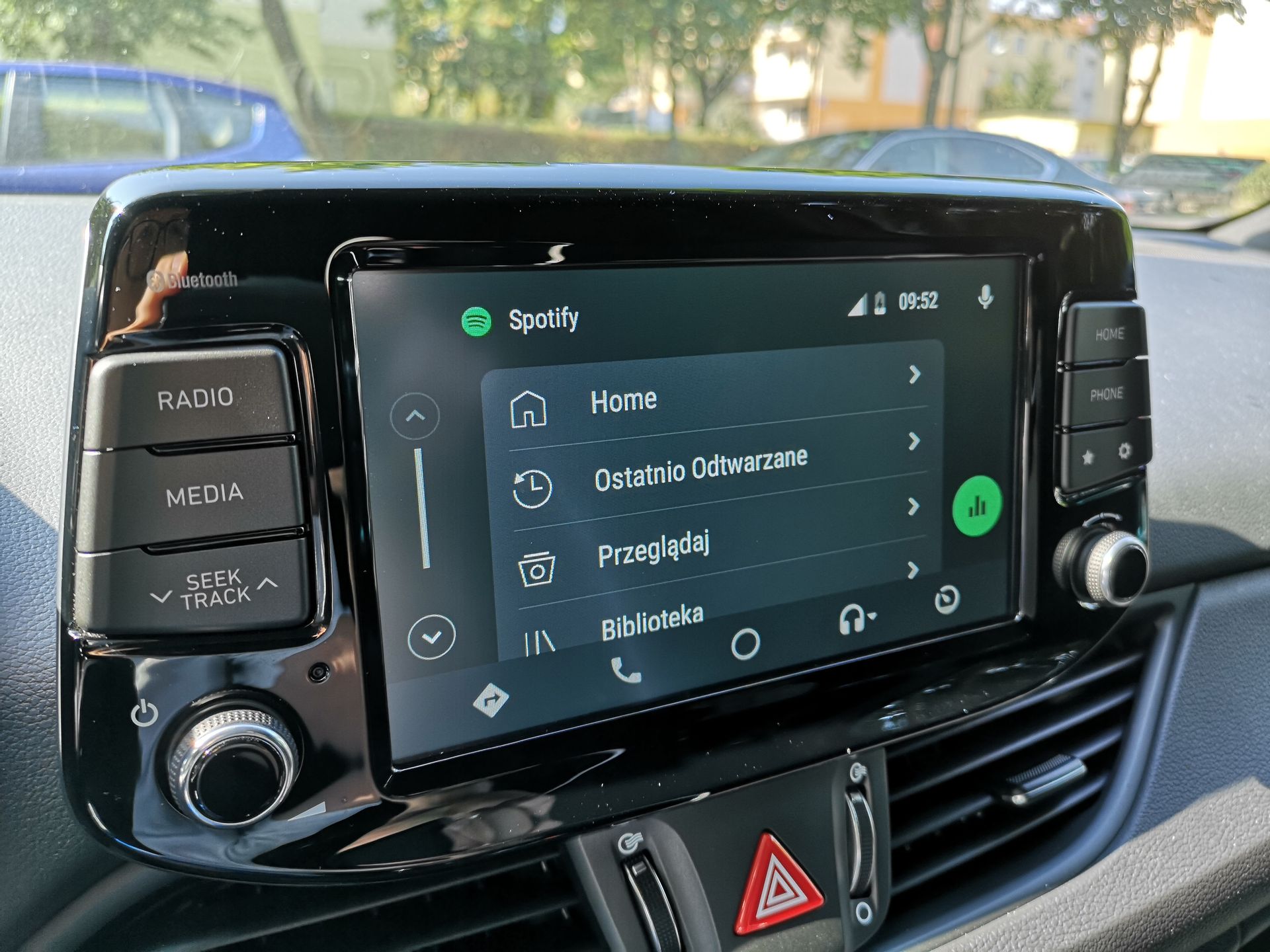 Hyundai i30 N-Line: Czy brak nawigacji i seryjne audio to problem? 5
