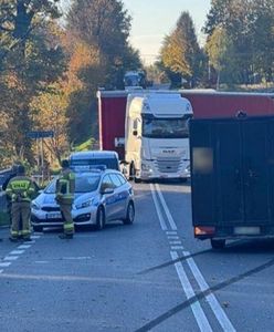 Zszedł z chodnika prosto pod auto. 12-latek w ciężkim stanie