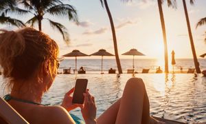 Konflikt na Bliskim Wschodzie. Akcje Rainbow Tours nurkują. Prezes uspokaja