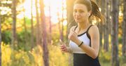Muzyka na treningu - słuchawki na siłownię, do biegania i na rower