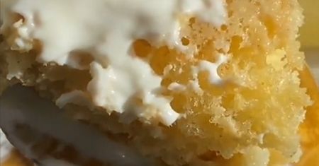 Ten przepis zaciekawił już ponad milion osób. Ciasto, które ma 50 kcal