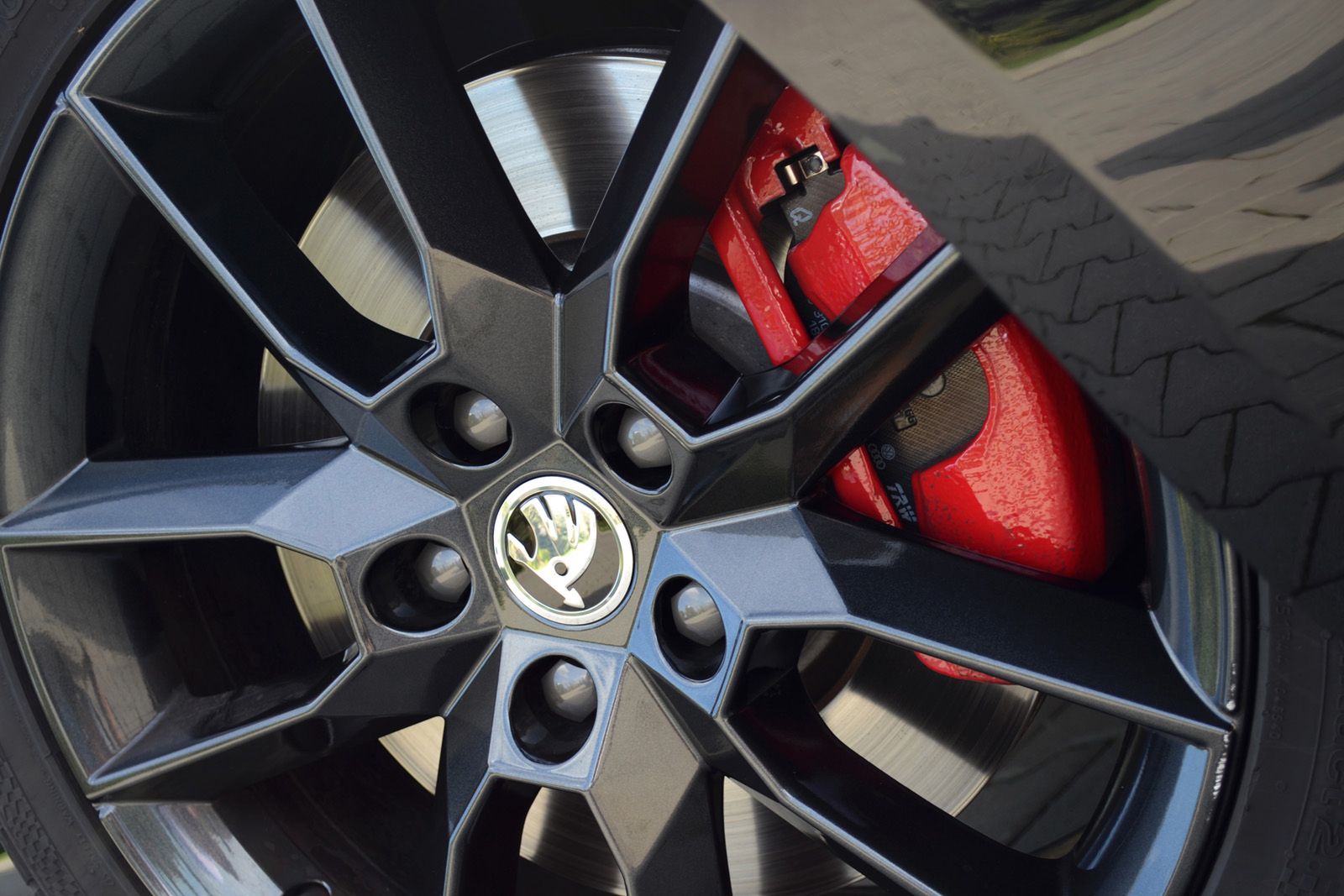 Test Škoda Octavia RS 2.0 TSI – men in black 13