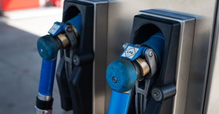 Gaz podrożeje, ale na razie nie ten. Polscy kierowcy pomylili go z LPG
