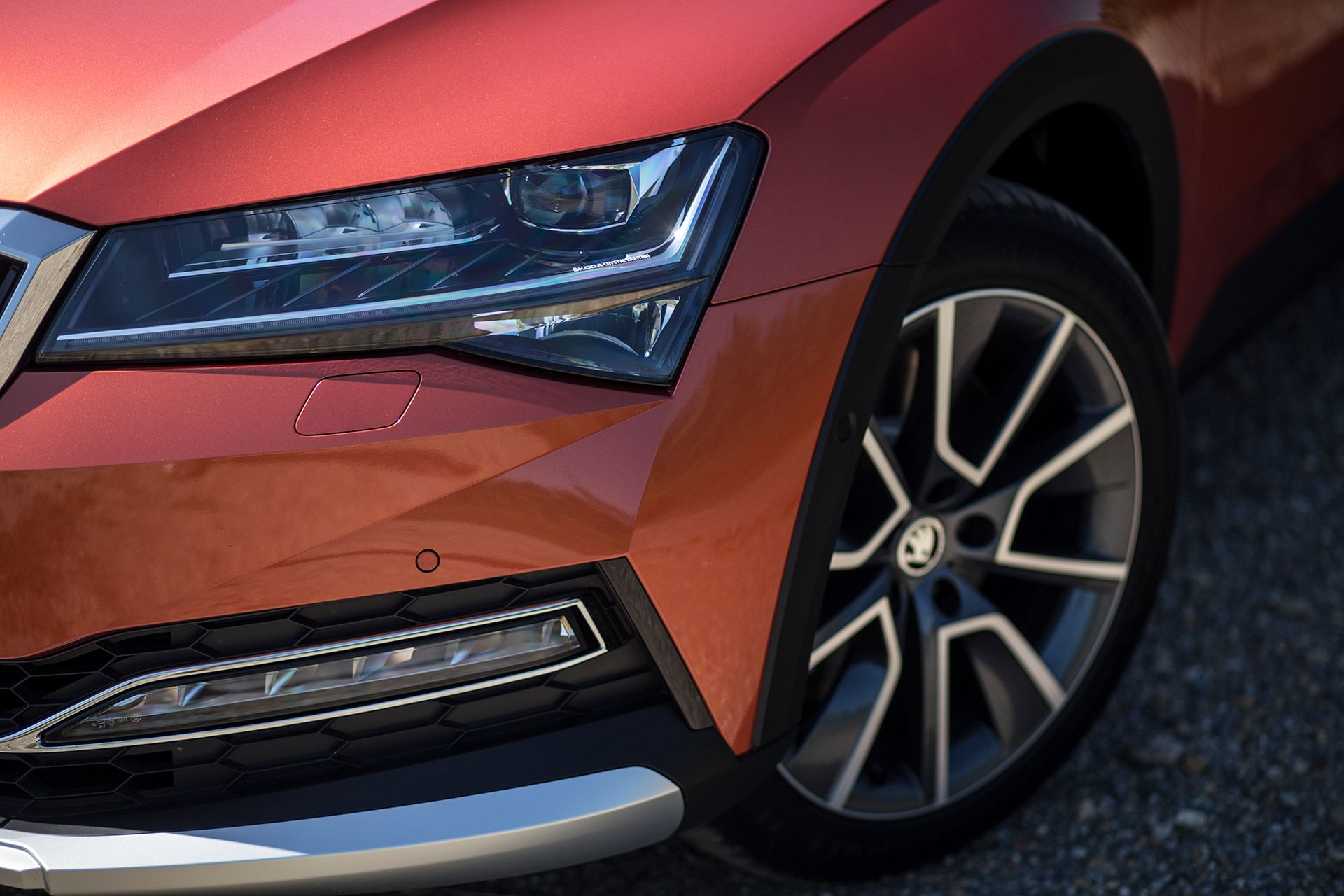 Skoda Superb Scout (2019) (fot. Mateusz Żuchowski)