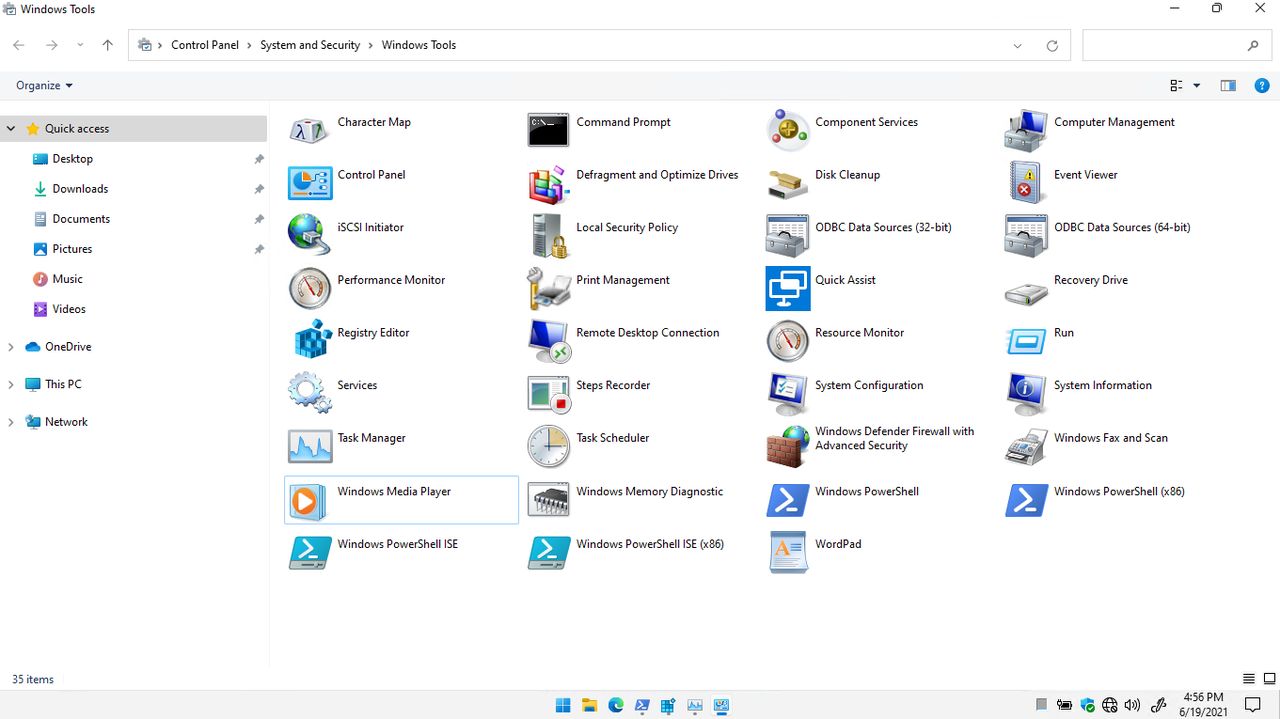 Windows 7 dzielnie się trzyma jako fundament nowych Okienek