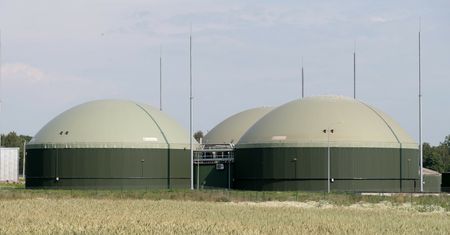 Francuski koncern TotalEnergies chce przejąć Polską Grupą Biogazową. Wniosek w UOKiK