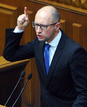Premier Ukrainy Arsenij Jaceniuk po rozpadzie koalicji podał się do dymisji