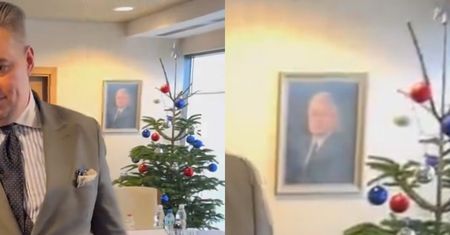 Portret Kaczyńskiego w TVP. Zdjęcia z siedziby obiegają Internet