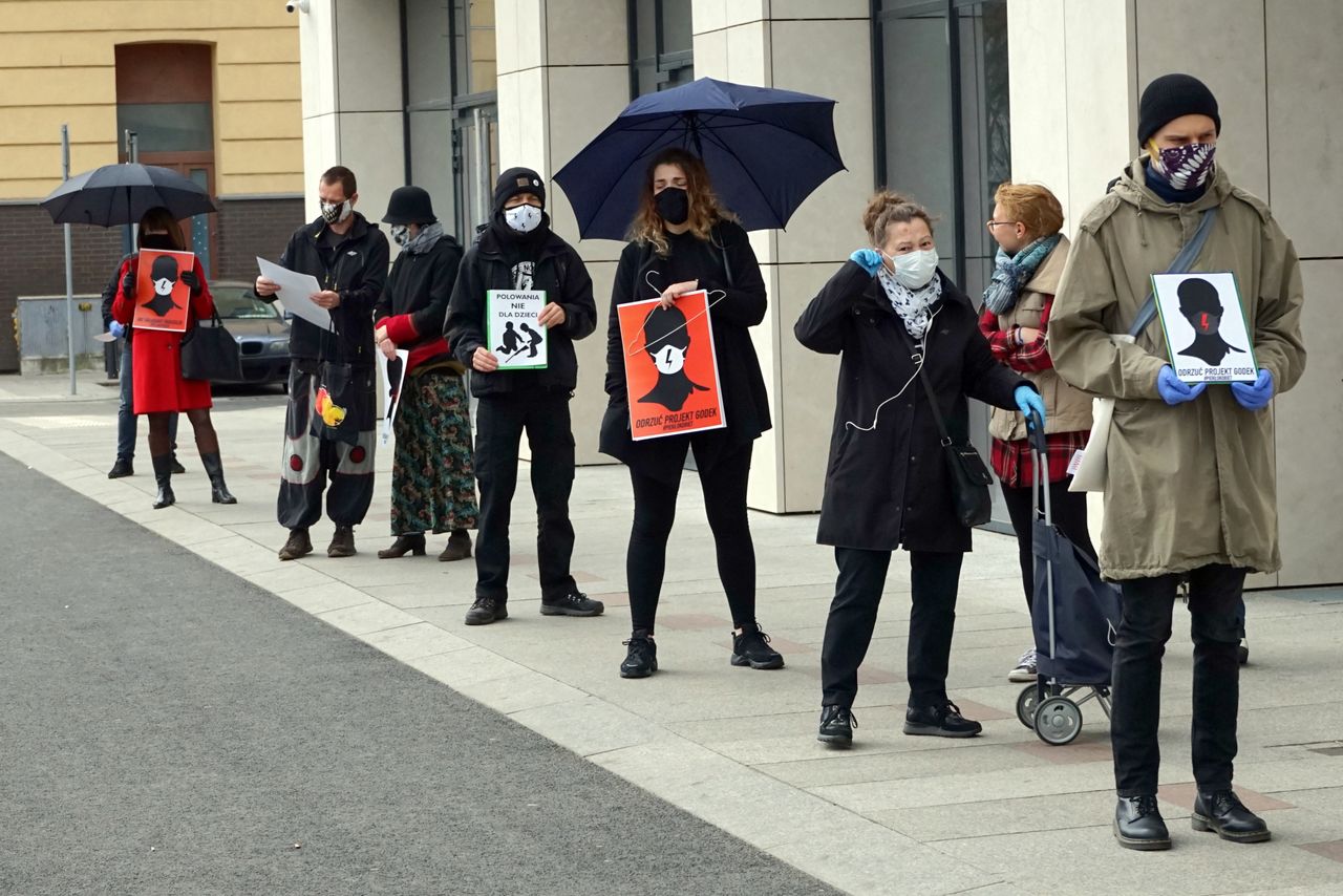 Zaostrzenie prawa aborcyjnego pogorszy stan zdrowia kobiet w Polsce. Tak mówi nauka