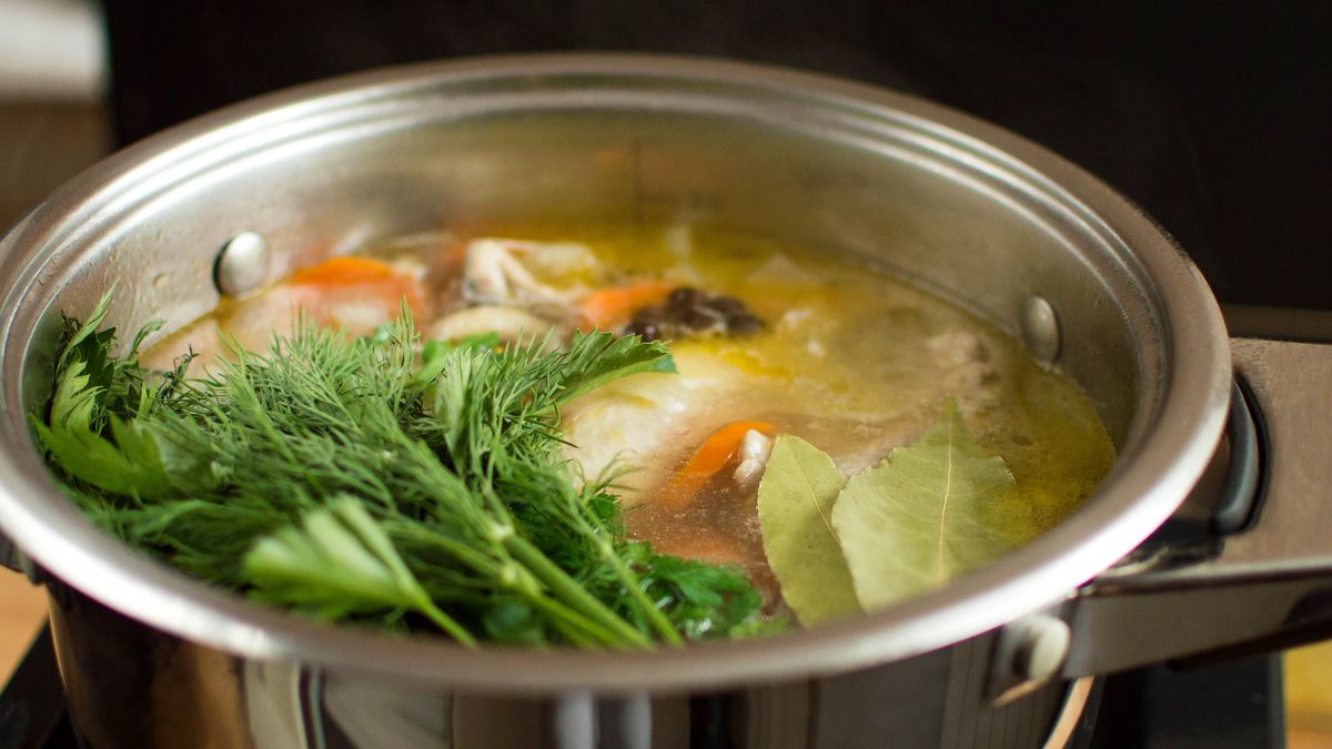 Są lepsze sposoby na doprawienie rosołu niż użycie maggi