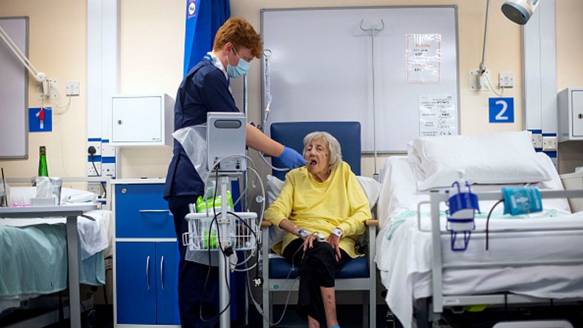 Większość śmiertelnych ofiar COVID-19 w Anglii to pensjonariusze domów opieki 