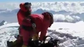 Nepalczycy dokonali niemożliwego. Jest pierwszy filmik po zdobyciu K2 z samego szczytu!