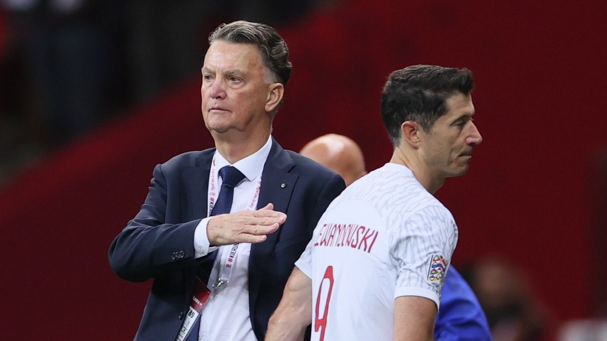 PAP / Leszek Szymański / Na zdjęciu: Louis van Gaal i Robert Lewandowski